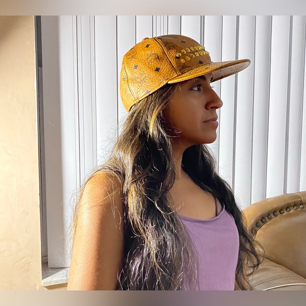 Authentic Rare MCM München Cognac
Visetos Studded Cap - Size Medium
58.5cm